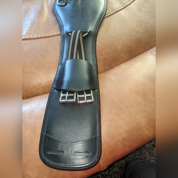 Val du Bois Equalizer short girth black,26" and 28" new horse dressage cinch - Picture 2 of 4